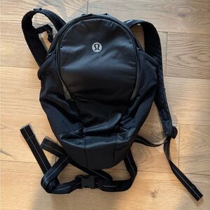 Like new Lululemon Fast and Free Backpack Black!